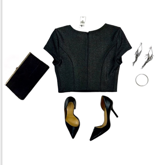 Express Top - NWT - Picture 2 of 5